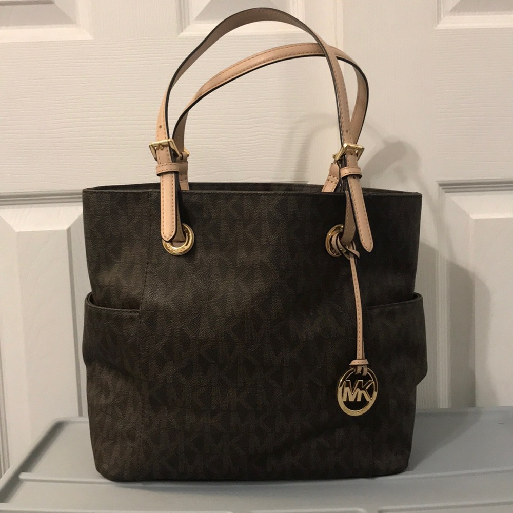 Michael Kors Monogram Jet Set Tote